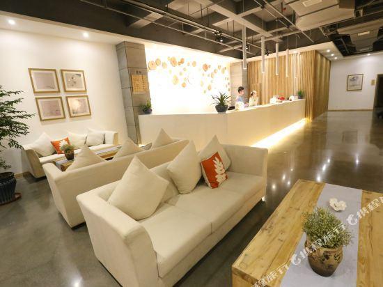 Лоян: Camphor Tree Boutique Hotel