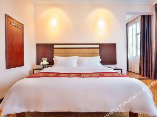 Гуйлинь: Honghai Hotel (Guilin Railway Station Vientiane City Shop)