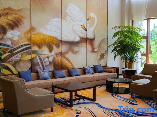 Юньчэн: Swan Lake International Hotel