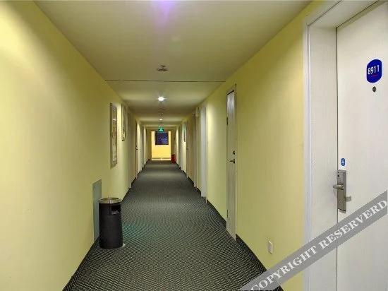 Чжэнчжоу: Hanting Hotel Zhengzhou Huayuan Road Provincial TV