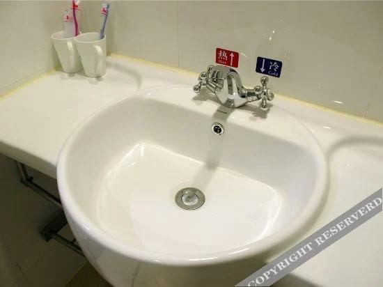 Чжэнчжоу: Hanting Hotel Zhengzhou Huayuan Road Provincial TV