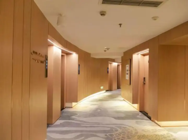 Дэян: Guanghan Hotel