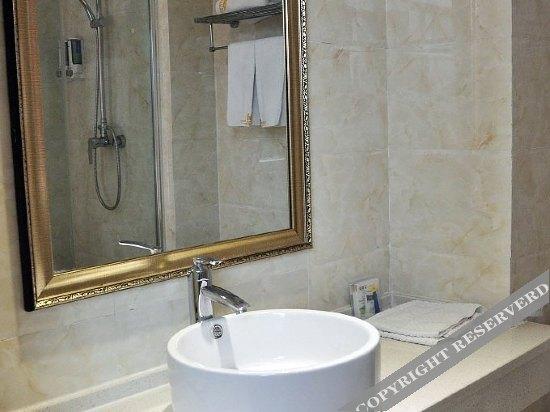 Суцянь: Yiju Hotel