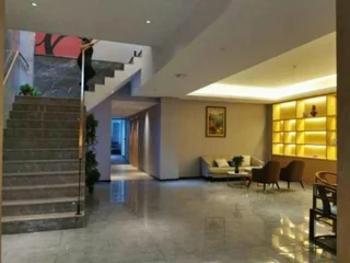 Чжэнчжоу: Hengtai Hotel (Zhengzhou Zijingshan Street Subway Station)