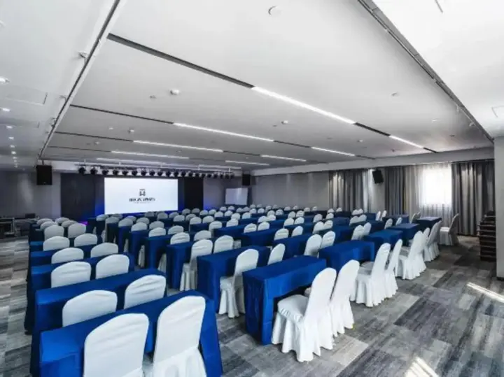 Чжэнчжоу: Hengtai Hotel (Zhengzhou Zijingshan Street Subway Station)