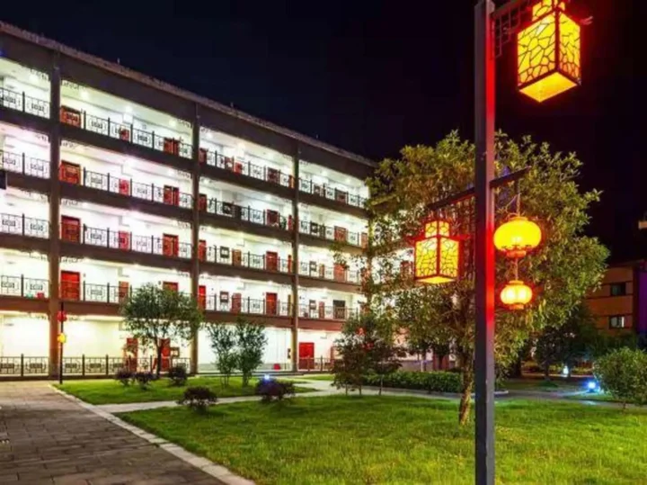 Чунцин: Zhiren Inn
