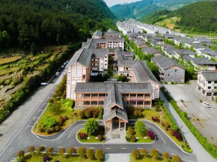 Чунцин: Zhiren Inn