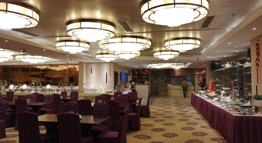 Чунцин: River Four Seasons Hotel