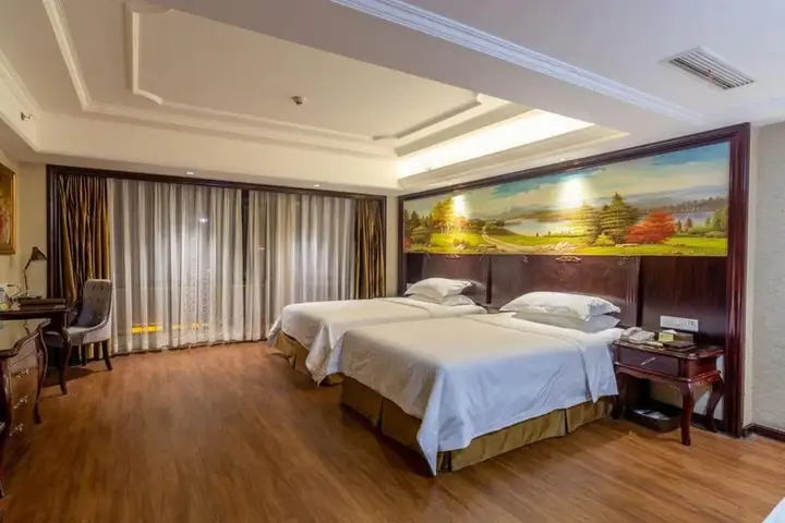 Хойчжоу: Vienna International Hotel (Huidong Honghai Bay)