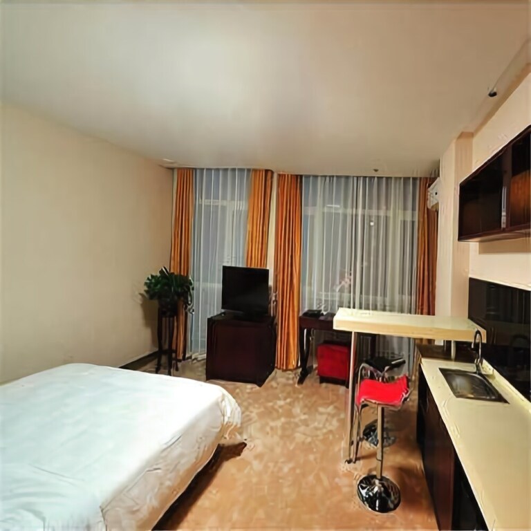 Байшань: Hexing Hotel