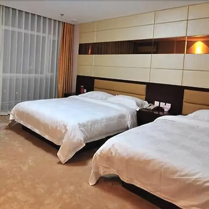 Байшань: Hexing Hotel