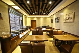 Пекин: Nostalgia Hotel Near Beijing Panjiayuan Antique Market