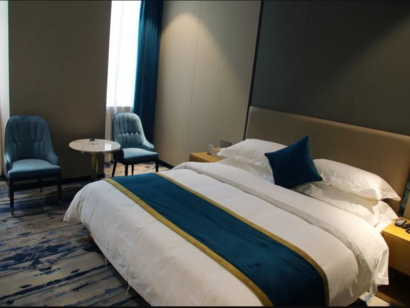 Тунжень: Jiang Hua International Hotel