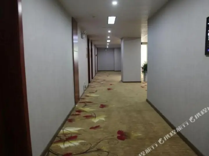 Ичан: Qing Jiang Garden Hotel
