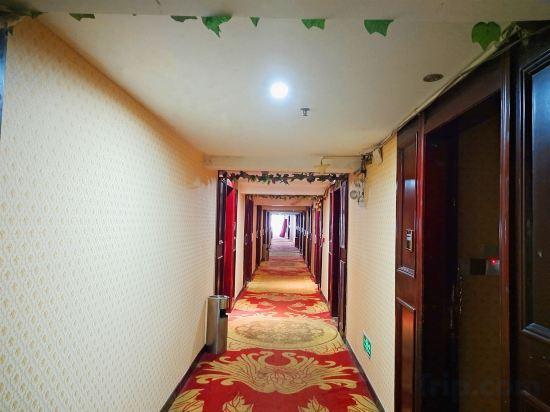 Хэнъян: Yangguang Hotel