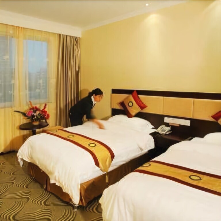 Чжаоцин: New Lido Hotel