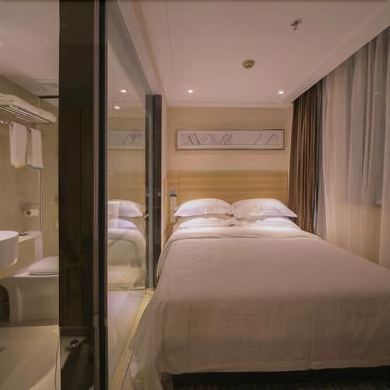 Чжуншань: City Comfort Inn Zhuhai Gongbei Kou'an Walking Street