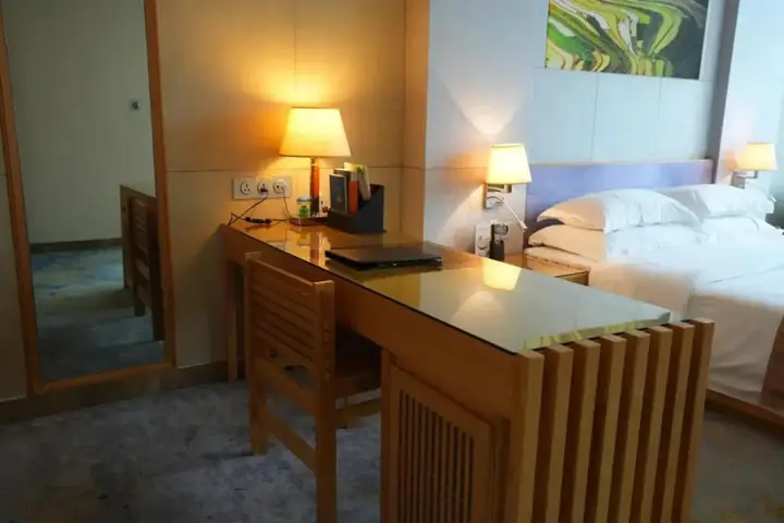 Хэчи: Huayu Holiday Hotel