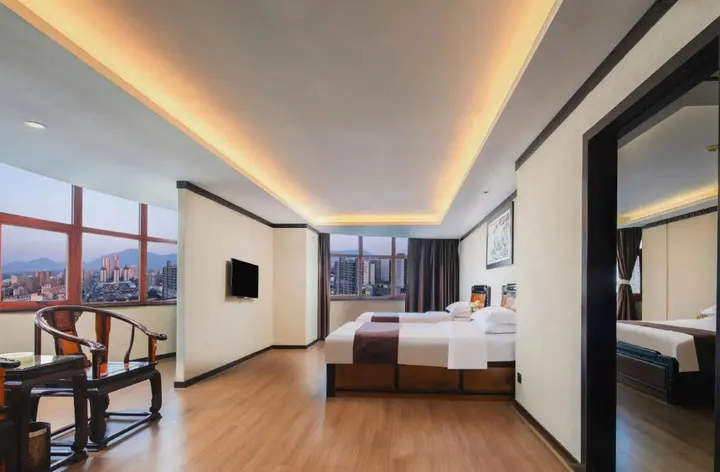 Гуйлинь: Hua Mansion Heng Da Square