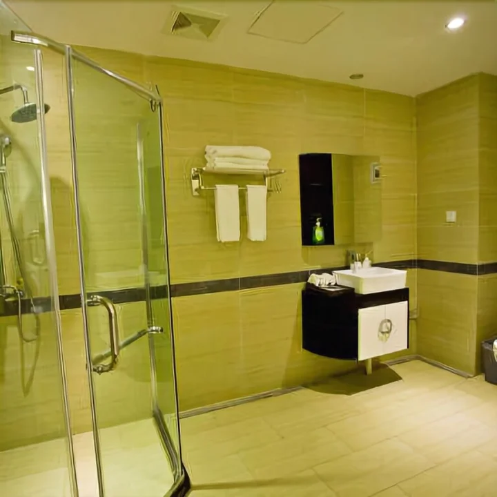 Чжаотун: Municipal Party School Fengming Huangchao Lvyin Conference Center Hotel