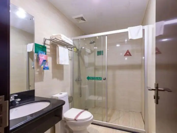 Шаогуань: Jinhaiyang Holiday Hotel