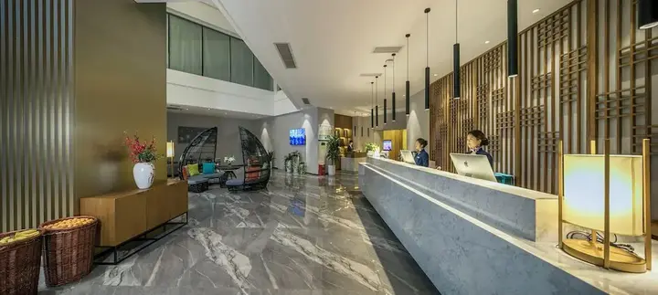Чунцин: Mehood Lestie International Hotel Chongqing Yuzhong Lianglukou Metro Branch