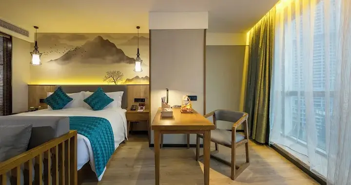 Чунцин: Mehood Lestie International Hotel Chongqing Yuzhong Lianglukou Metro Branch