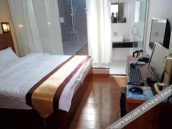 Баошань: Qingshun Hotel