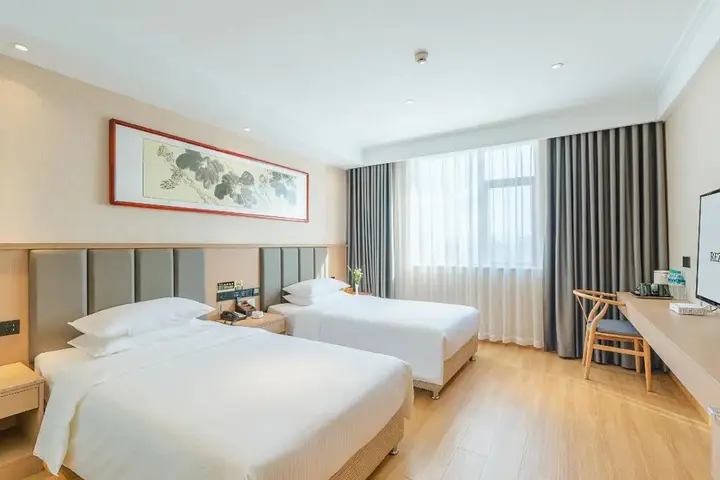 Пинсян: Rezen Laizhu Hotel (Lianhua)