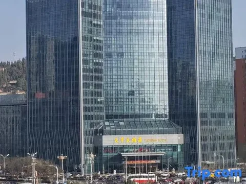 Люян: Ti anheng Hotel