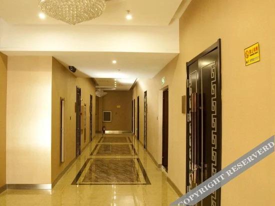 Хэйхэ: St. Petersburg Business Club