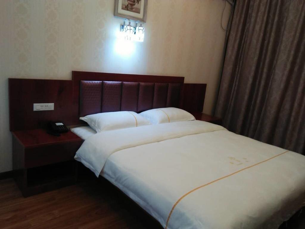 Сяньян: Jin Bai He Business Hotel