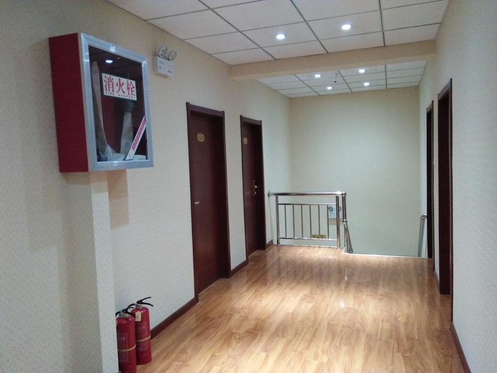 Сяньян: Jin Bai He Business Hotel