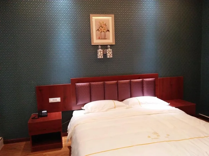 Сяньян: Jin Bai He Business Hotel