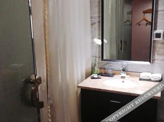 Цзинмэнь: Yunman Hotel