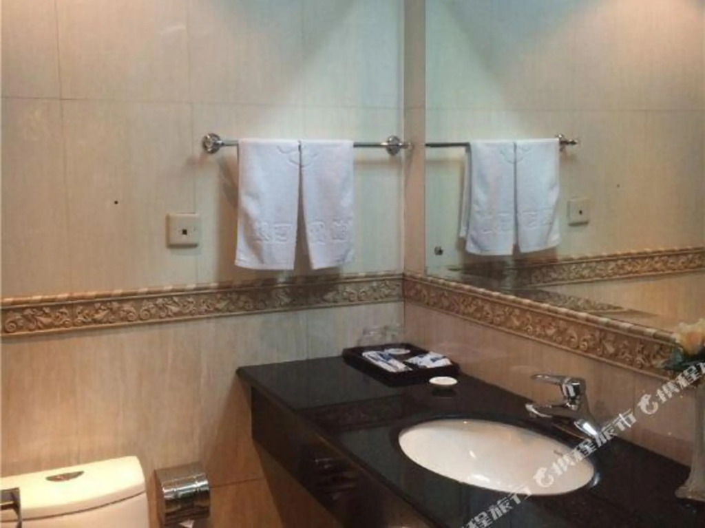 Шаоксинг: Qingteng Yisu Hotel (Shengzhou Chinese Yue Opera Art City Wuyue Plaza)
