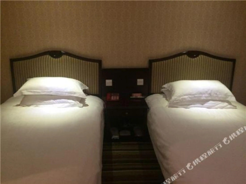 Шаоксинг: Qingteng Yisu Hotel (Shengzhou Chinese Yue Opera Art City Wuyue Plaza)