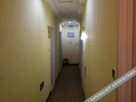 Цзинань: Shun'an Hotel Jinan Jingerwei 5th Shop