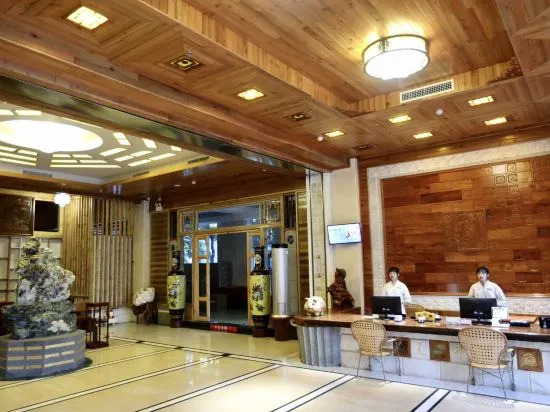 Цюнхай: Sijichuntian Hotel