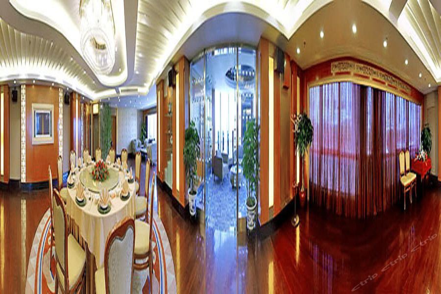 Шэньчжэнь: Rich Hotel
