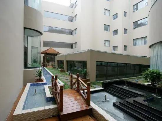 Синьсян: Heyixindi Hotel