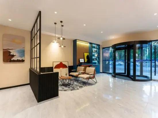 Цзинин: Grace Inn (Qufu Tourist Center)