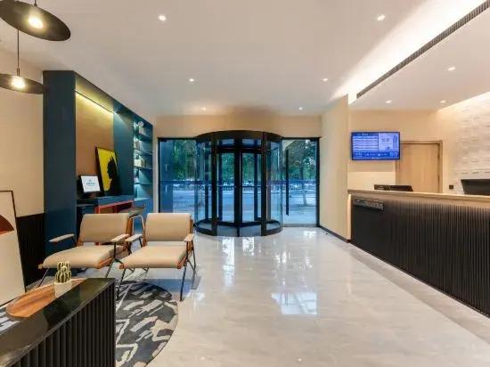 Цзинин: Grace Inn (Qufu Tourist Center)