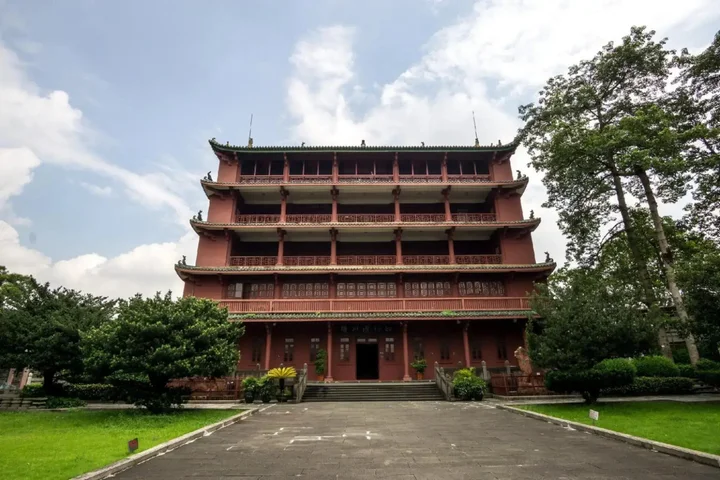 Гуанчжоу: Home Inn Huaxuan Collection Hotel (Guangzhou Railway Station Clocks and Watches City)