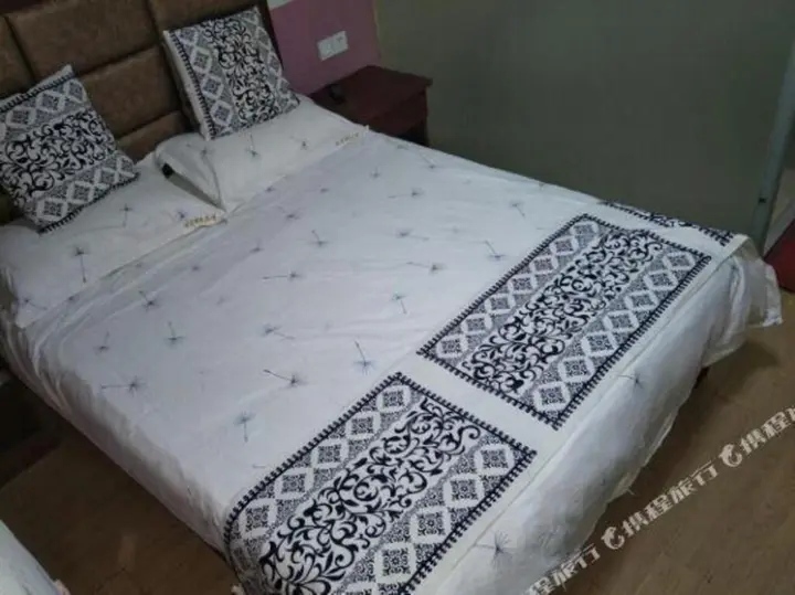 Шанхай: Yuebin Chain Hotel (Songjiang University Town)