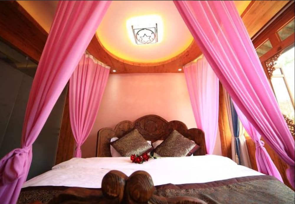Лицзян: The Pearl Inn