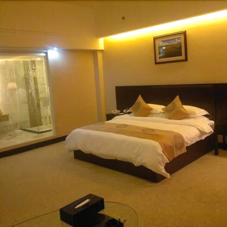 Цюйцзин: Lide Hotel