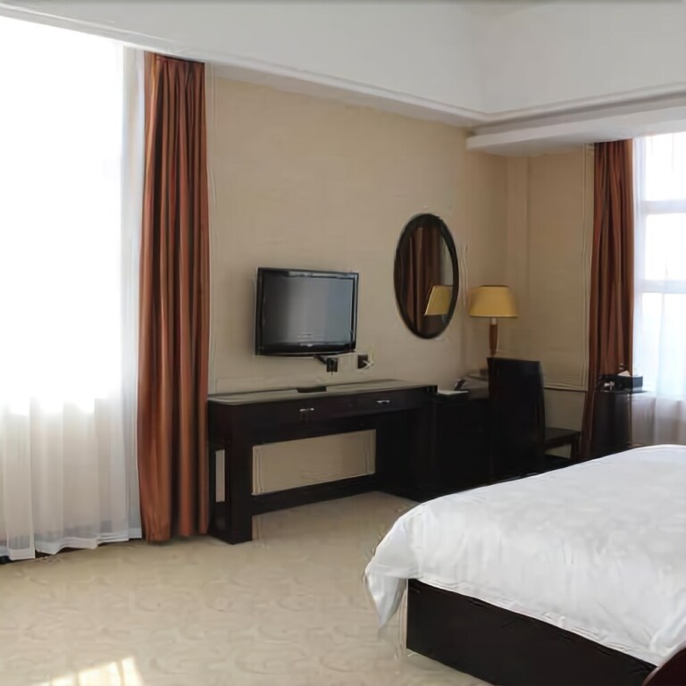Цюйцзин: Lide Hotel