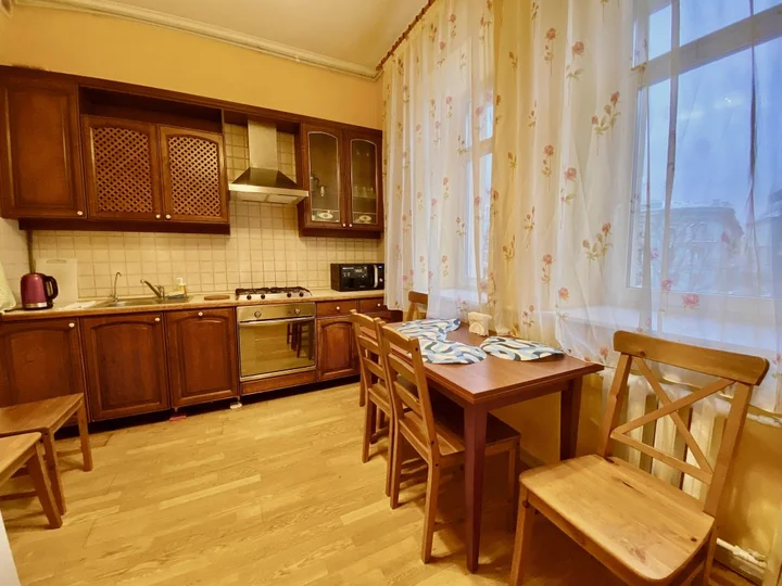 Москва: Апартаменты с балконом и видом на Московский Кремль