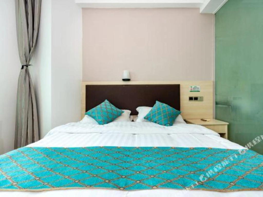 Бэйхай: IU Hotel (Beihai High Speed Rail Station Store)